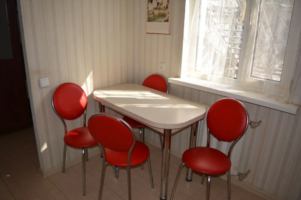 Квартира 2-комнатная Квартира — Евпатория