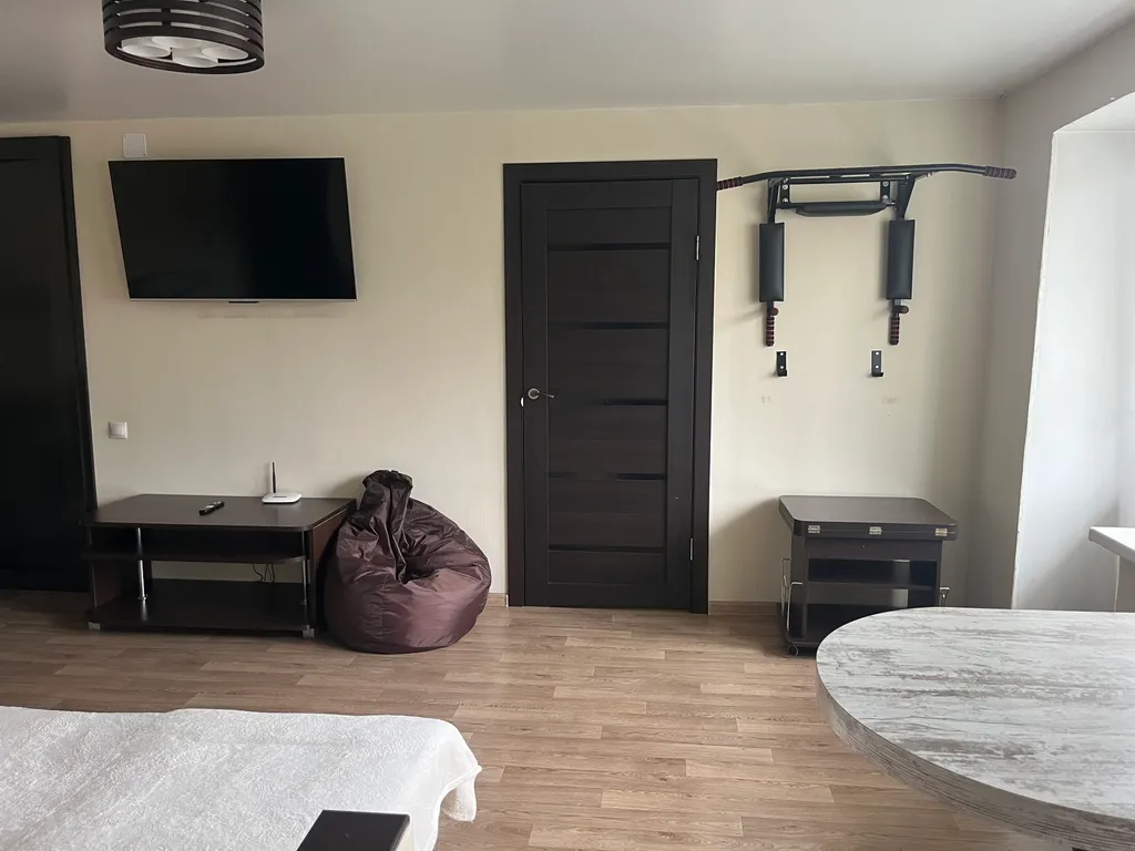 Уютная квартира в 400 метрах от остановки Кукуруза