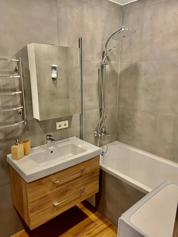 ColorApartments. Тропические джунгли