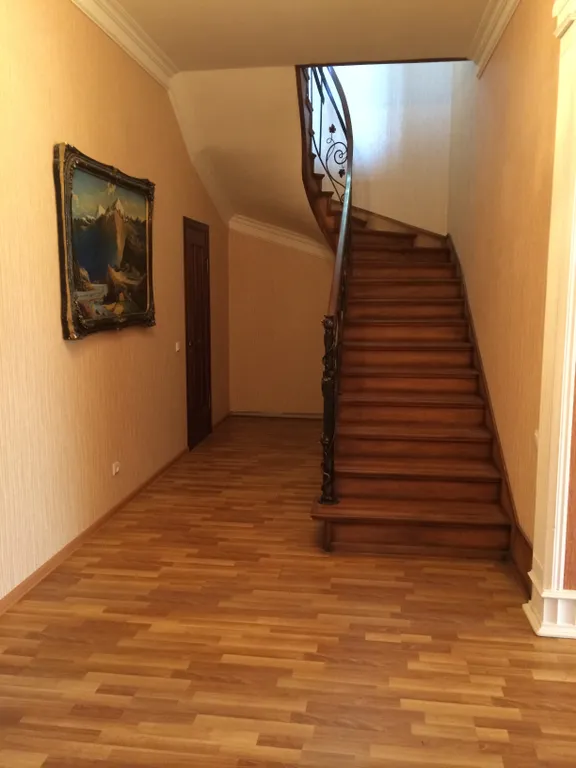 4-комнатный Дом