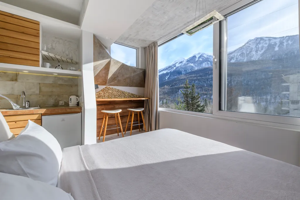 Дизайн-студия Лайт Люкс. Горная панорама из окна