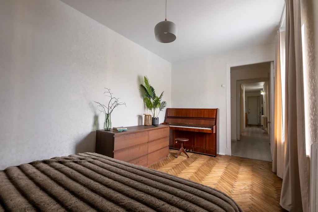 4-комнатная Квартира