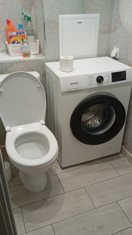 Светлая евро квартира в новом доме с детской площадкой