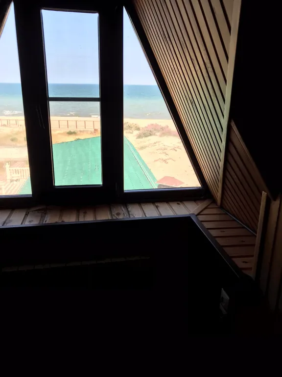 Дом на берегу моря