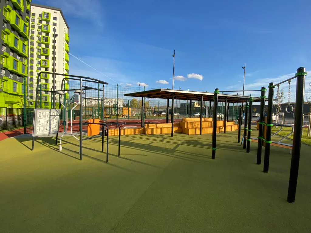 Студия у Буртасы и кардиоцентра