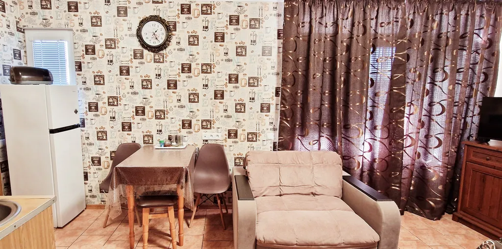 Студия с балконом