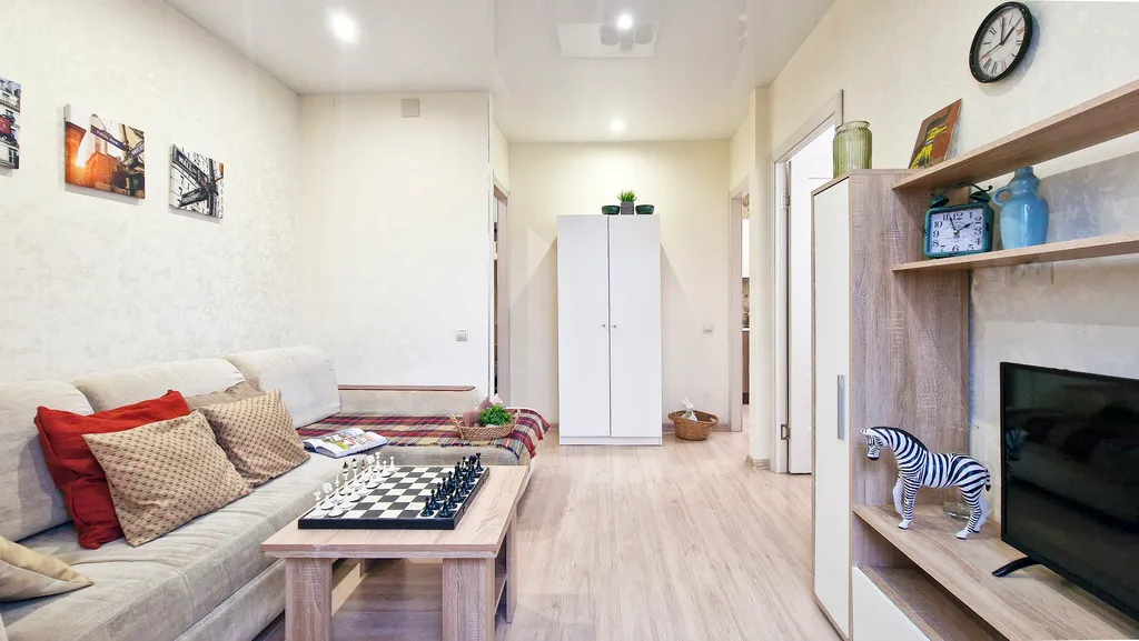 Квартира 2-комнатные апартаменты в центре с балконом — Ярославль