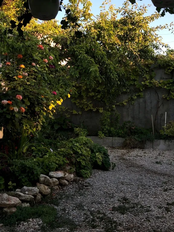 Цветочный дворик