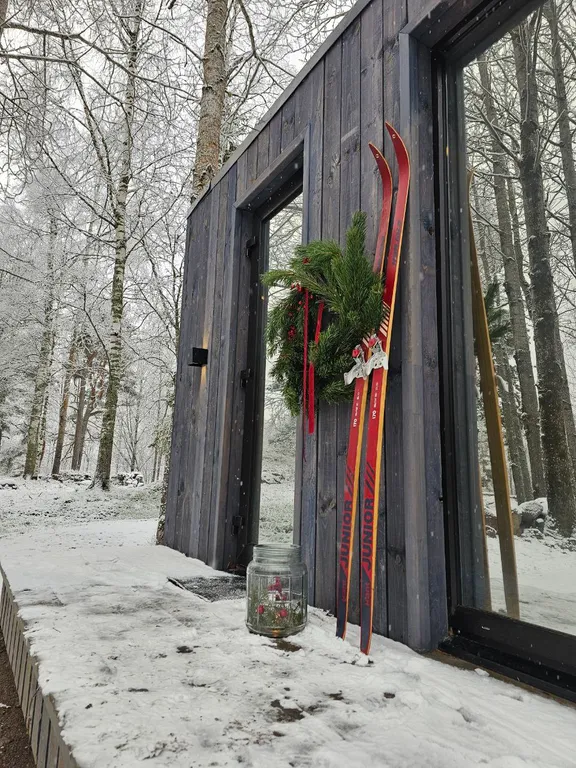 Коттедж Вилла Yksi c видом на озеро и зоной барбекю — Приозерск