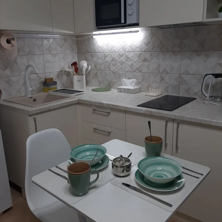 Уютная зеленая студия на Левенцовке