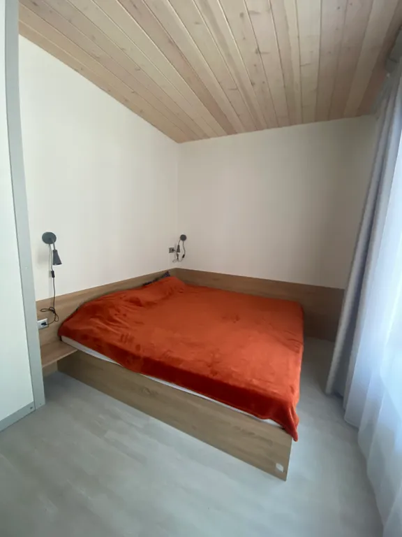 Коттедж Уютный домик на озере — аренда посуточно в Псков