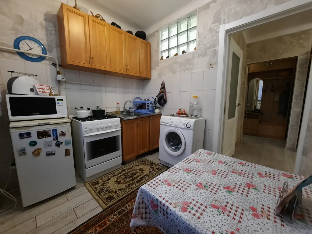 Классная современная квартира в советском ретро стиле