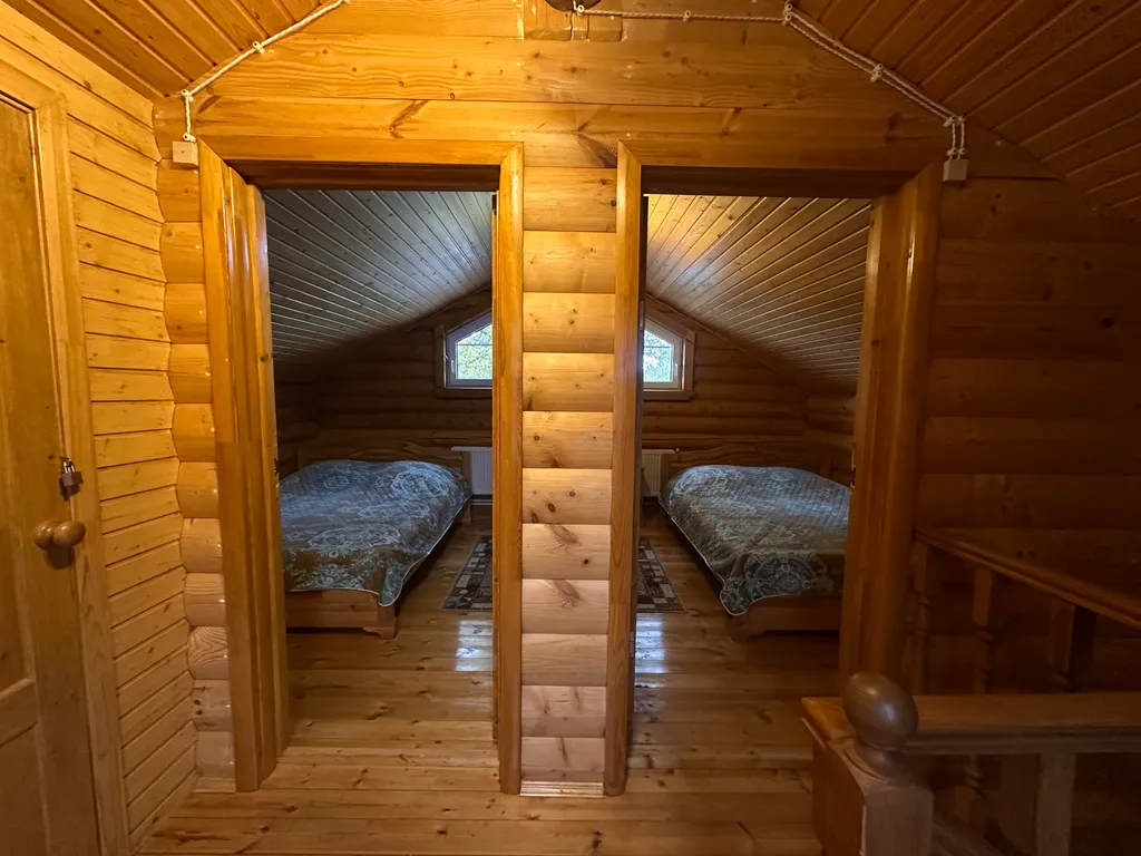 Коттедж Уютный дом с видом на пруд — Селятино