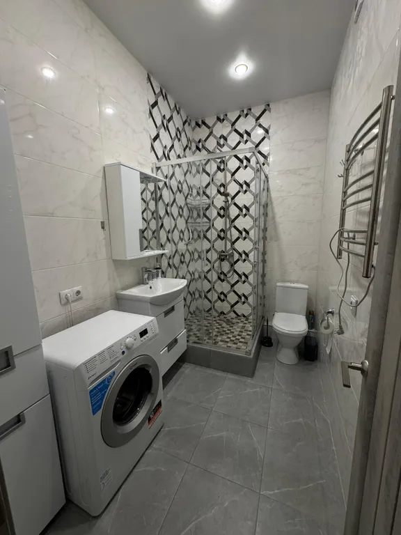 Большая студия с балконом и видом на горы