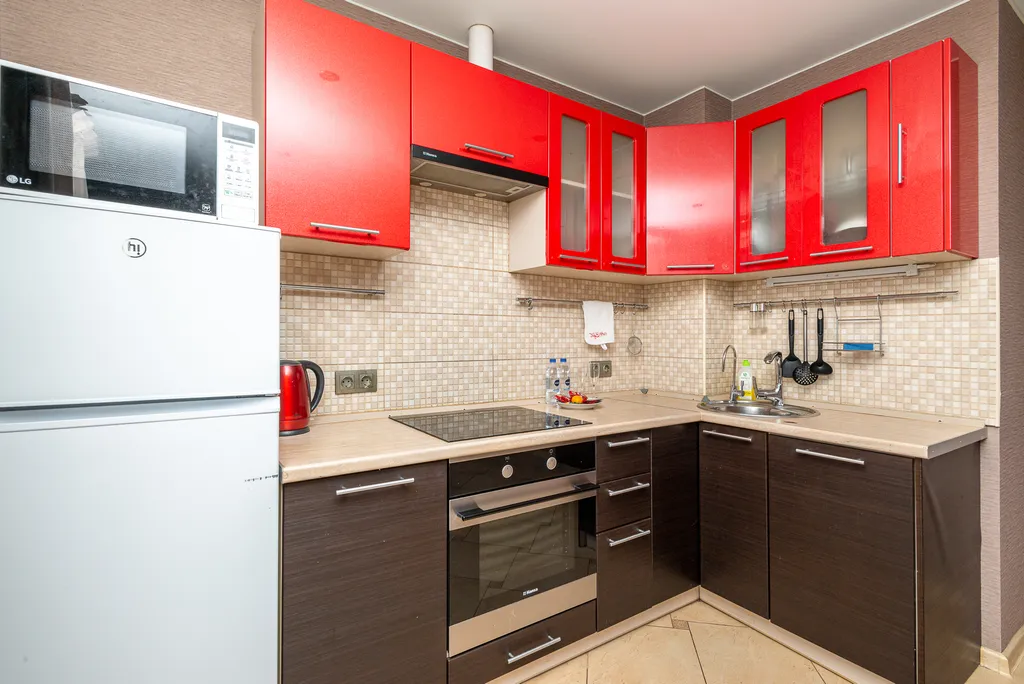 Евротрешка у ТРЦ Мега