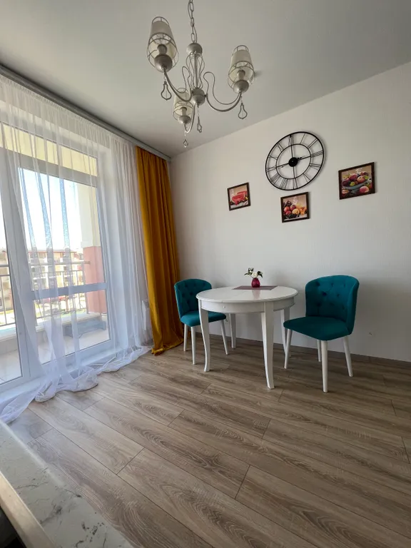 2к квартира с видом на бассейн ЖК «Кипарис»