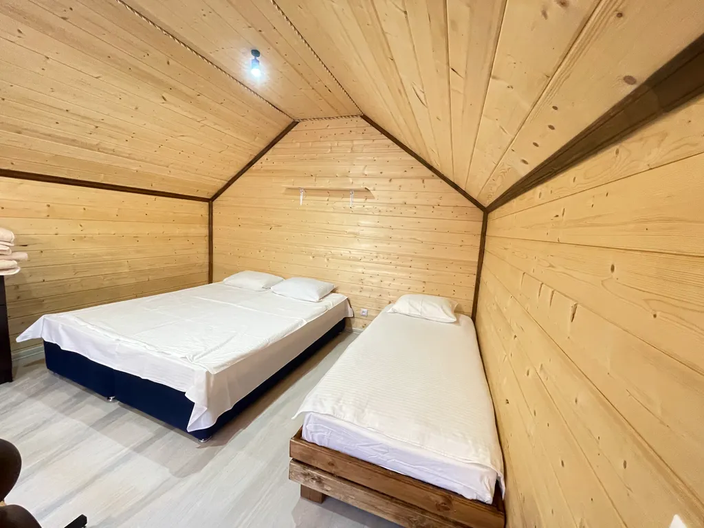 Домик с кухней на первом этаже