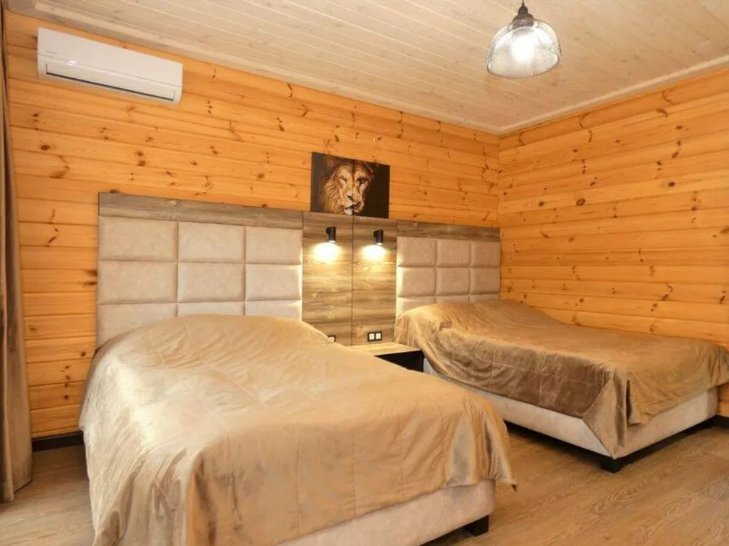 Дом в горах с видом на бассейн