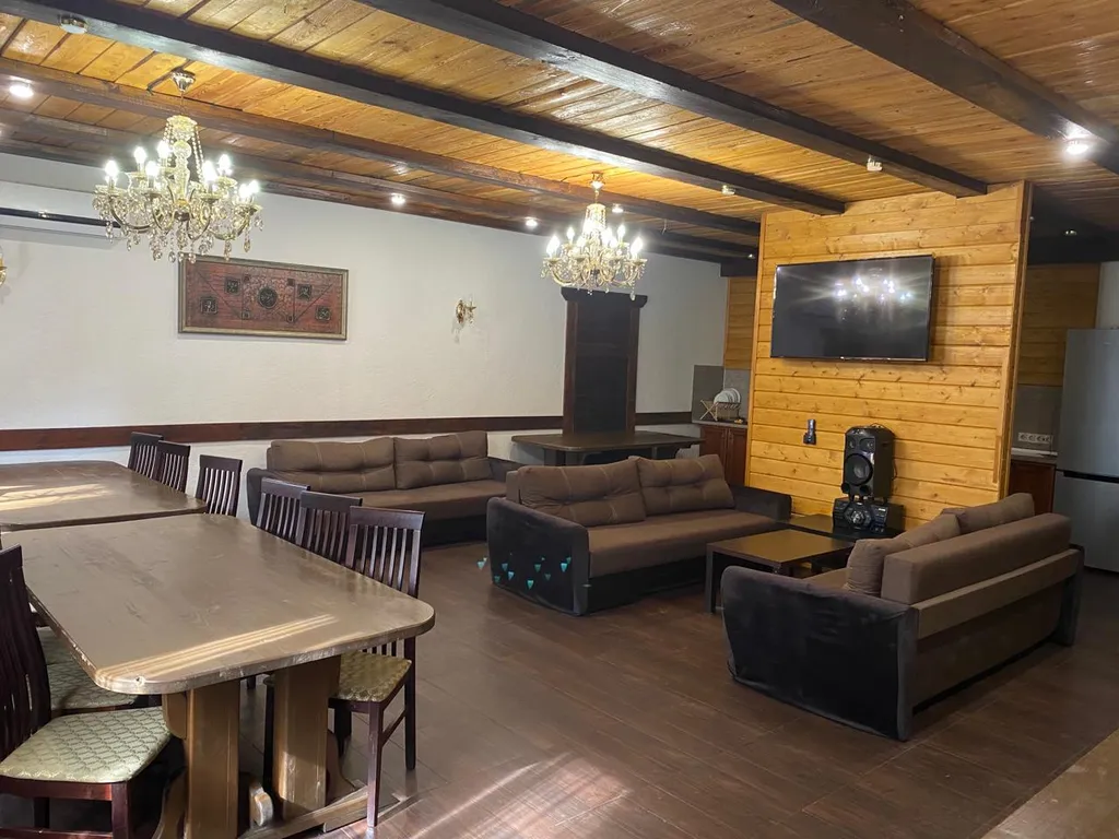 Коттедж с сауной и бильярдом