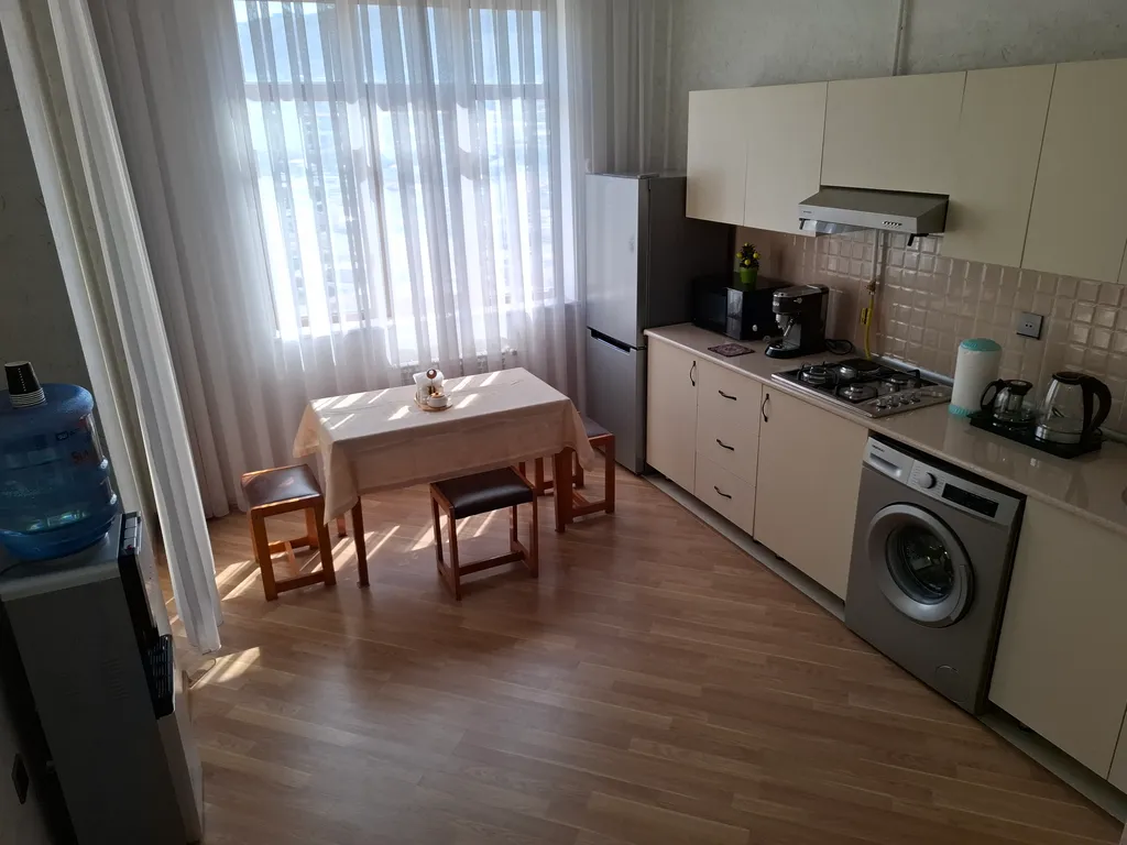 Квартира недалеко от центра на берегу Каспия