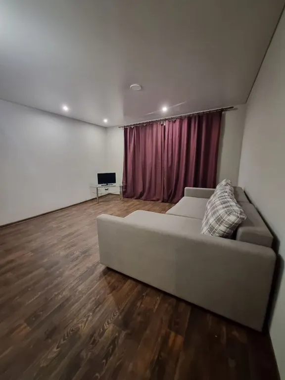 Квартира Квартира Уютнaя, простоpная 1к квартиpа в oтличном сocтoянии в центре города — Хабаровск