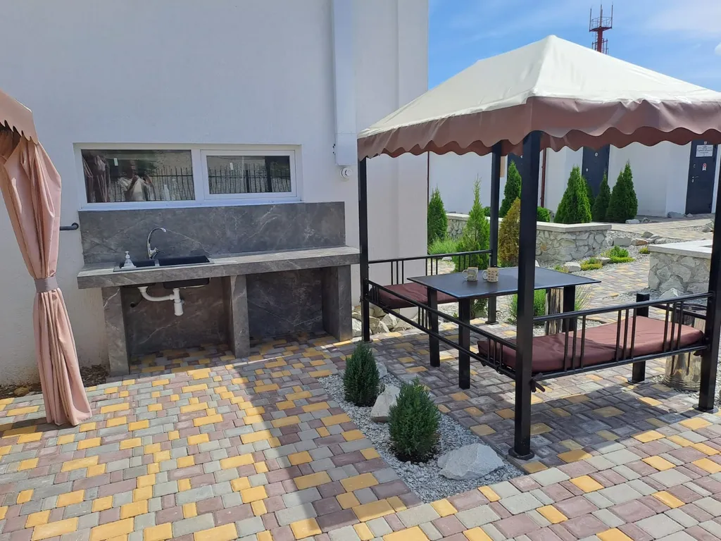 Квартира-студия № 5 для 2 взрослых с бассейном