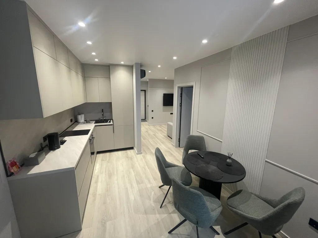 Квартира с дизайнерским ремонтом, в самом центре города, в ЖК бизнес!