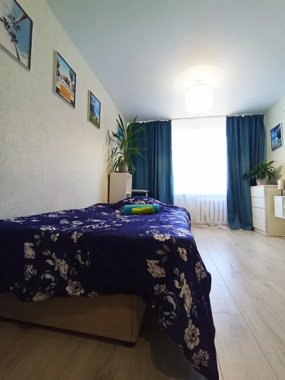 Комната-студия в общежитии в центре города.