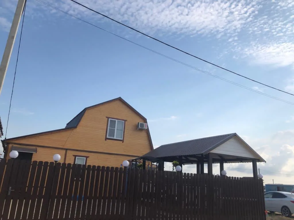 Коттедж на Азовском море — аренда посуточно в Голубицкая