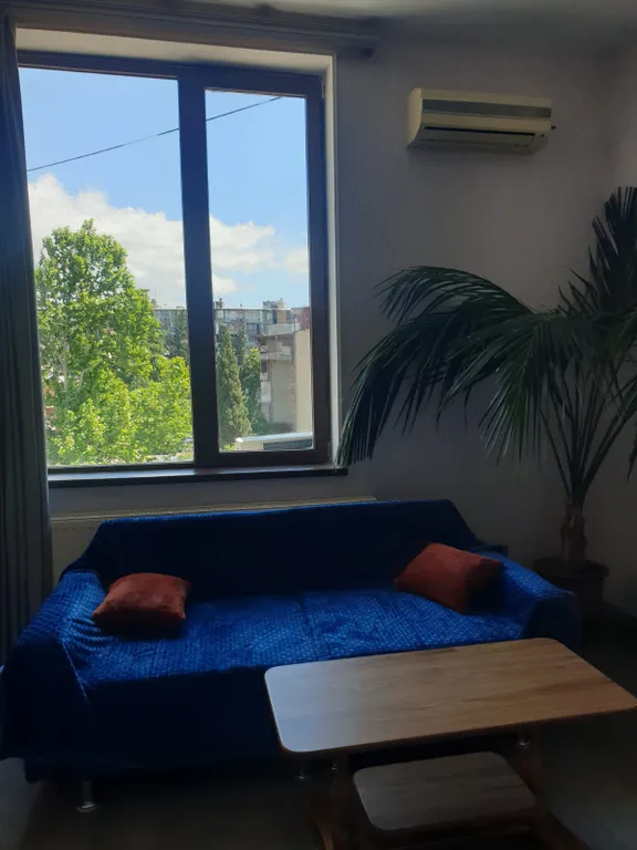 Комфортная и уютная квартира в центре Тбилиси