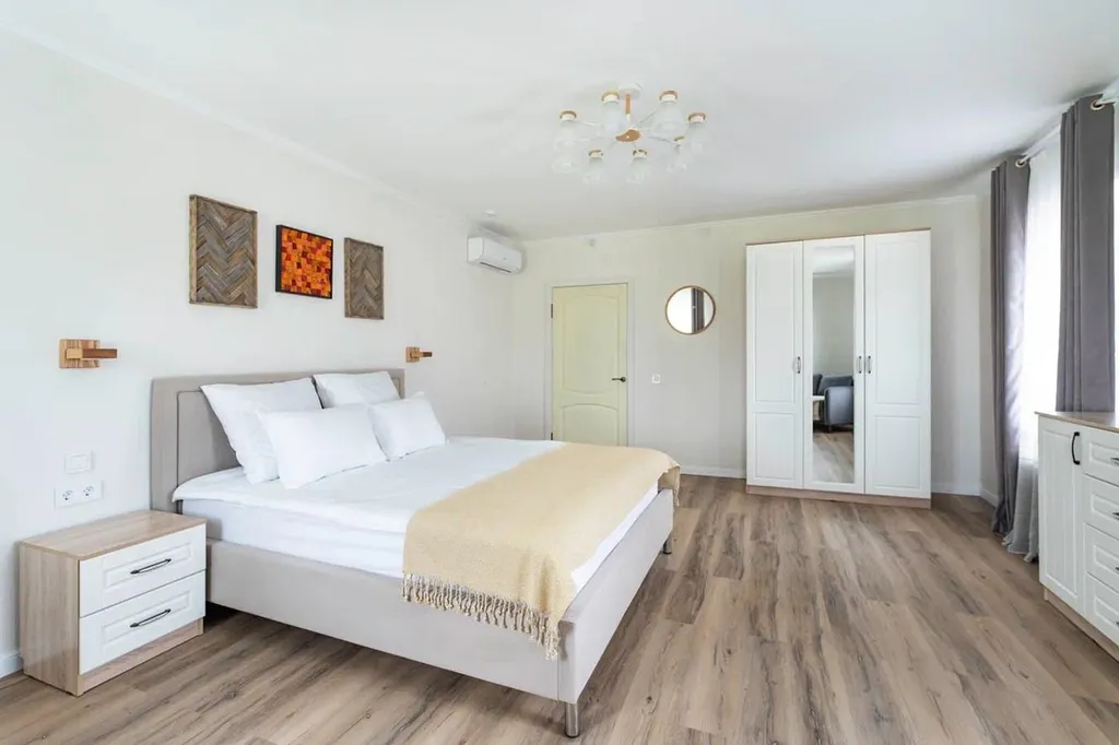 Дом Писателя коттедж с 5 спальнями