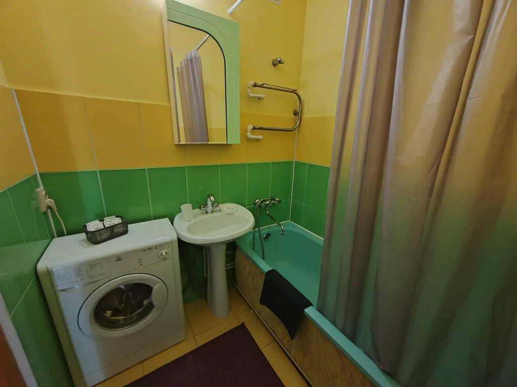 Бюджетная квартира для большой компании вблизи Квани и Калужских терм