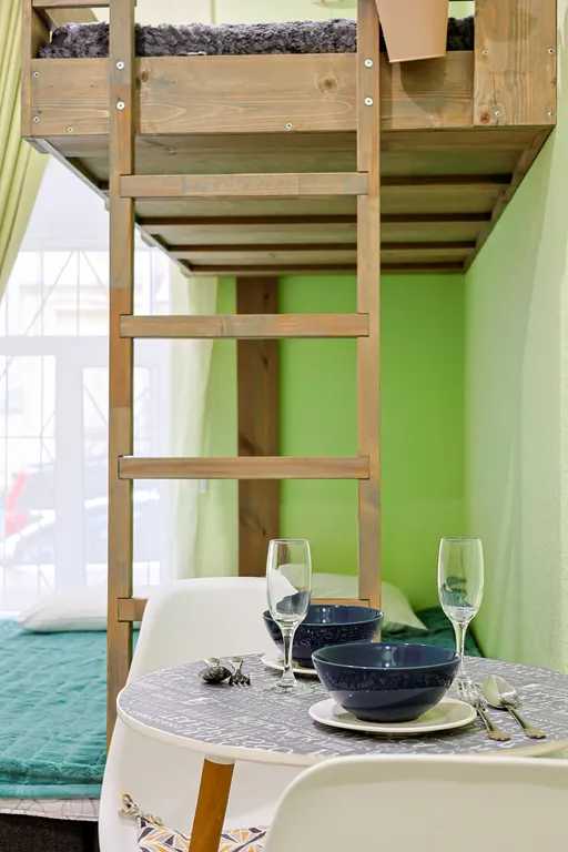 Уютная студия с парковкой в центре