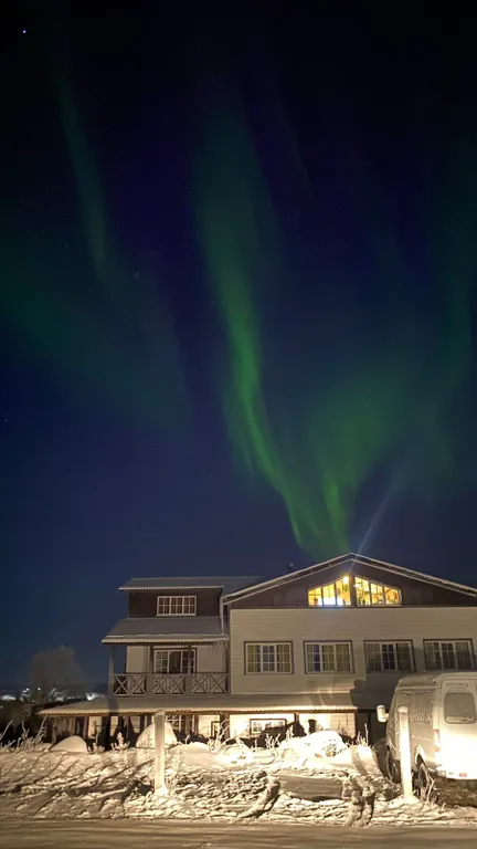 Коттедж Шале — аренда посуточно в Кола