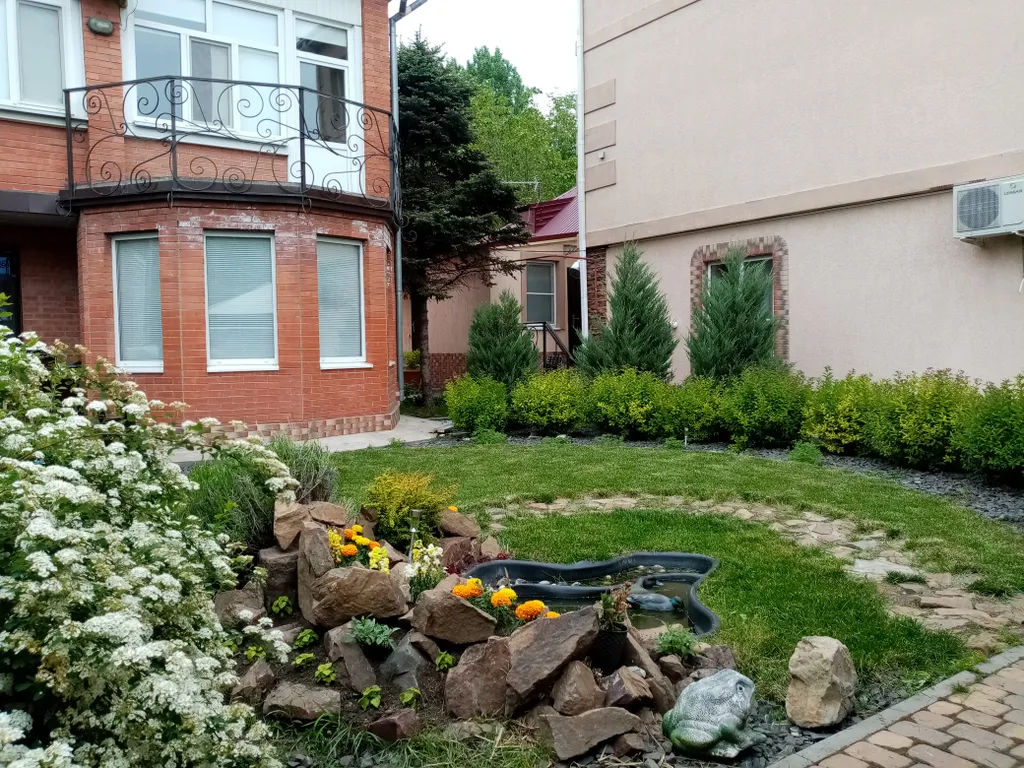 Гостевая комната с балконом