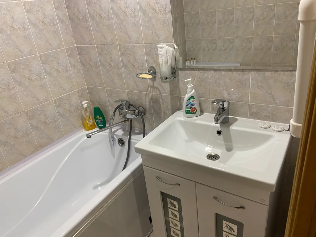 Квартира 2-комнатная Квартира — Элиста