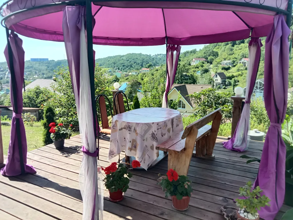 Этаж под ключ с видом на море, лес и горы