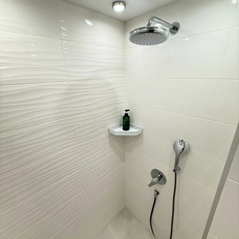 Новая квартира, со стильным интерьером, рядом с канатной дорогой