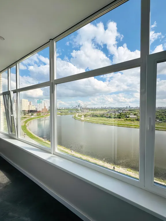 2-комнатная на набережной с видом на реку