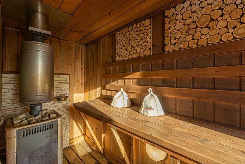 Глэмпинг на берегу с панорамными окнами