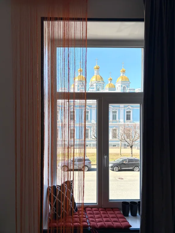 Студия с видом на Никольский собор