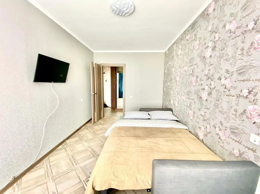 Квартира с современным ремонтом в новостройке