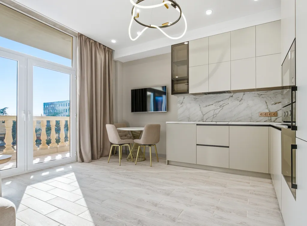 Новые апартаменты в центре Ялты