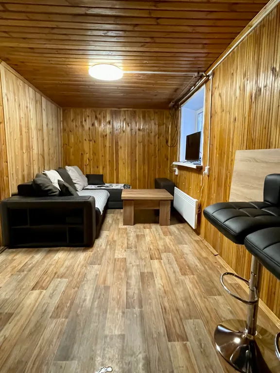 Уютный дом с большим подогреваемым бассейном, баней и банным чаном