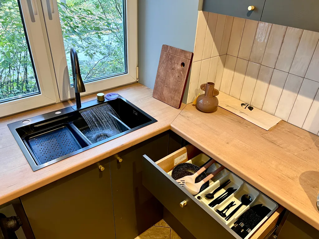 Стильная студия у ТРЦ Планета