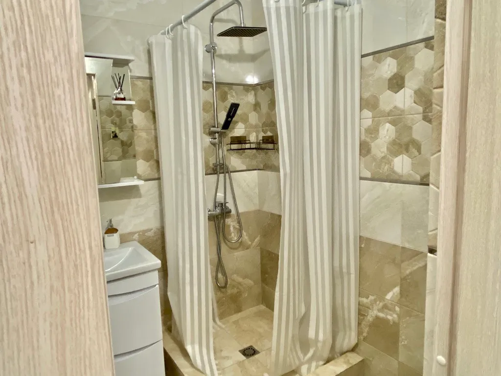 Квартира у фонтана видовая с панорамными окнами ЖК Российский