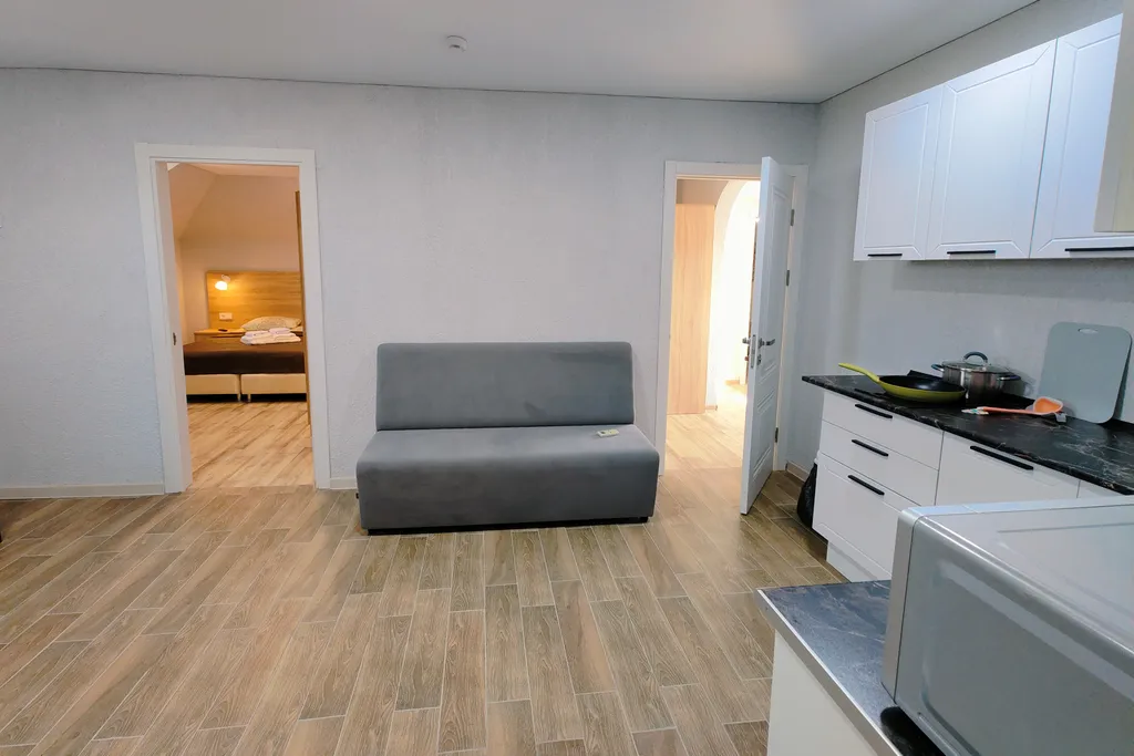 4-комнатная Квартира