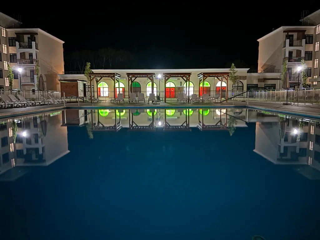 398 студия с бассейном для трёх человек