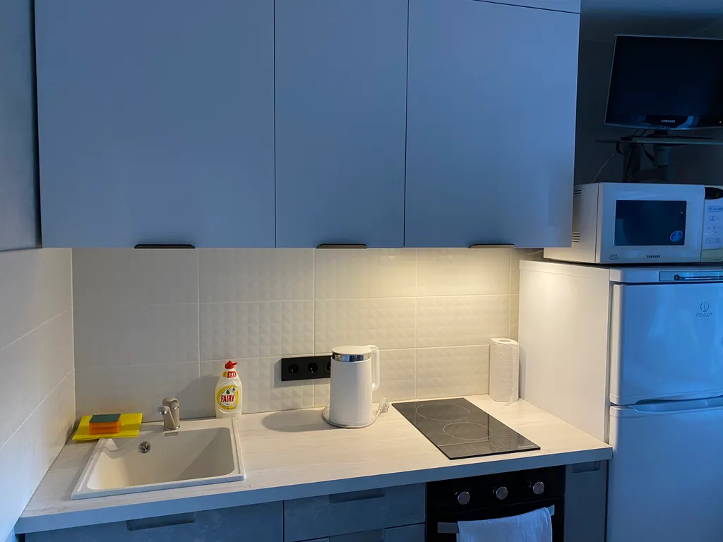 Квартира Квартира 2-комн в центре возле Театра Музкомедии — Красноярск