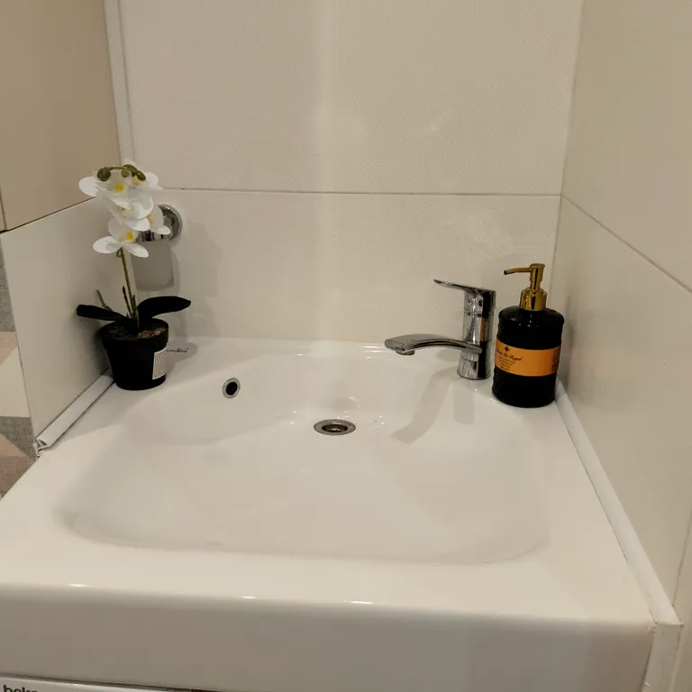 Студия в самом центре города с бесконтактным заселением